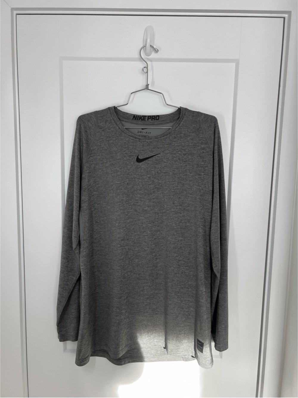 NWT Nike Pro DriFIT Longsleeve XL